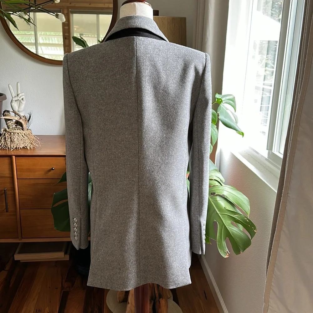 Veronica Beard Double-Breasted Gray Wool Blazer - Picture 3 of 4